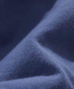 Après Ski Whale Long-Sleeve Pocket Tee