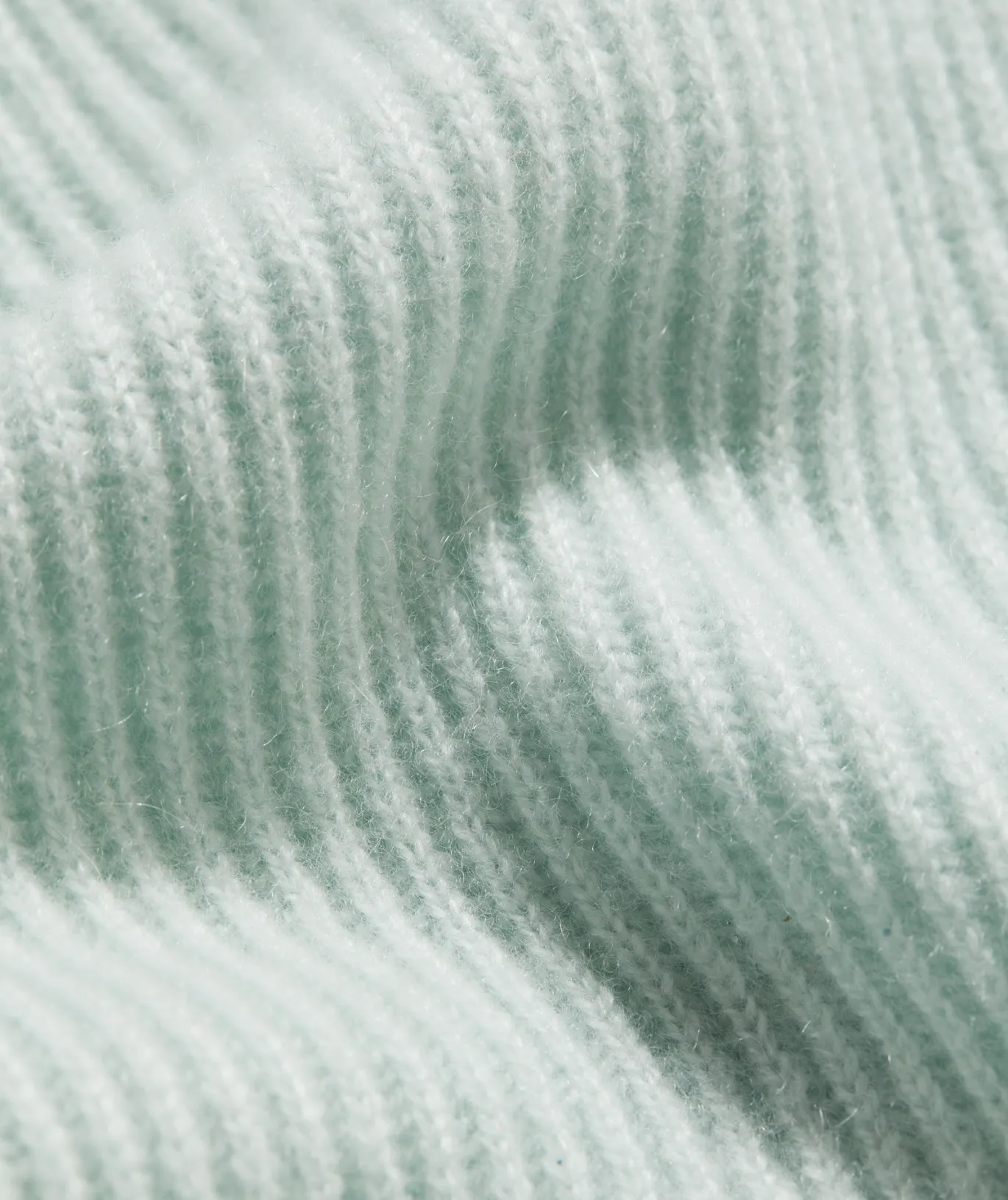Cashmere Fisherman Rib Quarter-Zip Sweater