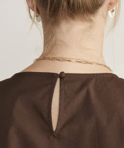 Clip Dot Ruffle Popover