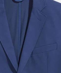 Lightweight On-The-Go Blazer