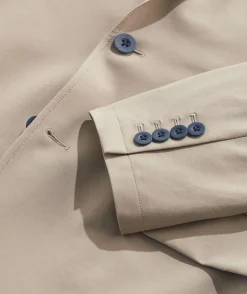 Lightweight On-The-Go Blazer